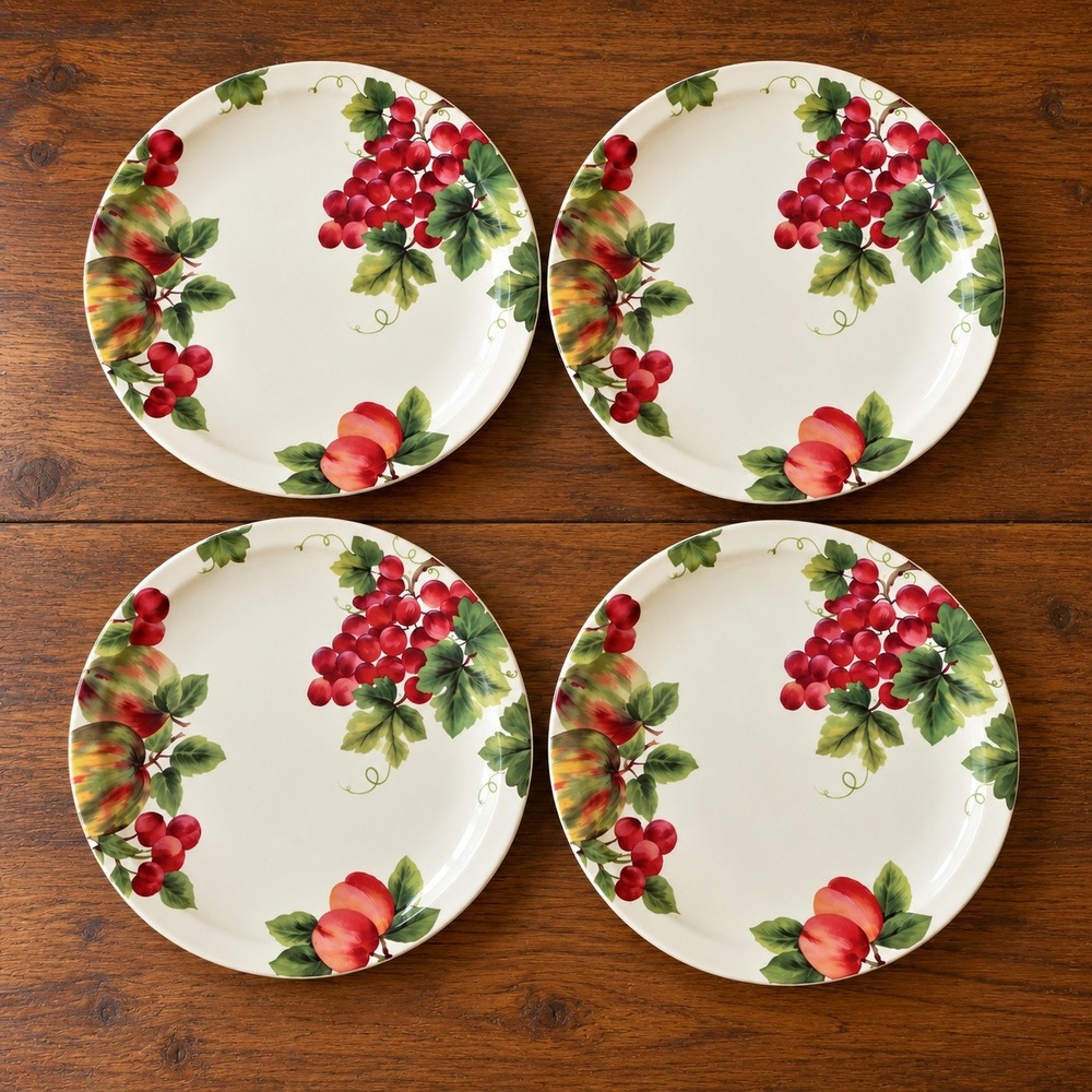 Vintage Royal Doulton Everyday Salad Plates 6.5 In White Grape Fruit Set of 4